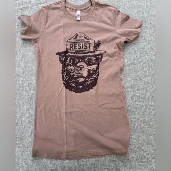 Smokey the Bear Resist Women's Tee - Picture 2 of 3
